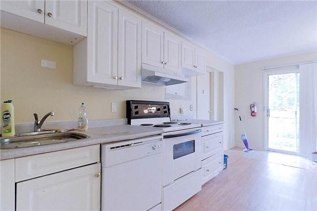 107 - 121 University Ave E, Townhouse with 5 bedrooms, 4 bathrooms and 1 parking in Waterloo ON | Image 6