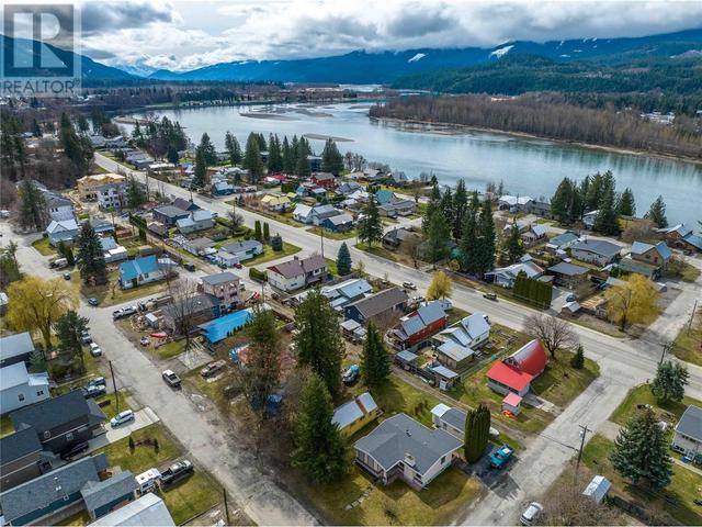 1419 Third Street W, House detached with 1 bedrooms, 1 bathrooms and 2 parking in Revelstoke BC | Image 16