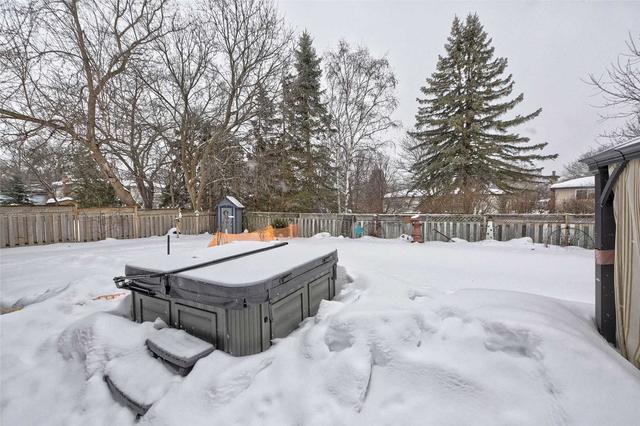 80 Penetanguishene Rd, House detached with 3 bedrooms, 2 bathrooms and 4 parking in Barrie ON | Image 24