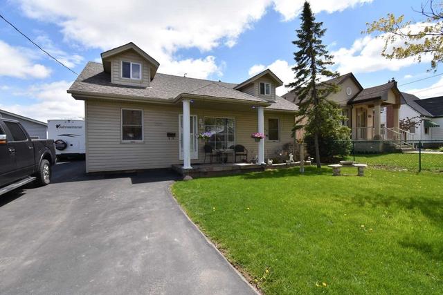 204 Gray Rd, House detached with 3 bedrooms, 3 bathrooms and 12 parking in Hamilton ON | Image 30