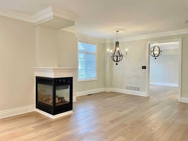 21 - 2369 Ontario St, House detached with 4 bedrooms, 4 bathrooms and 3 parking in Oakville ON | Image 2