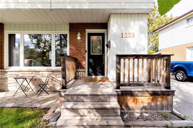 1259 Treeland St, House semidetached with 4 bedrooms, 2 bathrooms and 4 parking in Burlington ON | Image 23