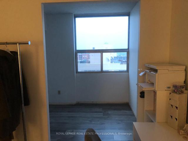 1604 - 380 King St, Condo with 1 bedrooms, 1 bathrooms and 1 parking in London ON | Image 2