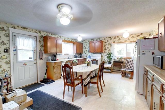 12 72nd Street N, House detached with 3 bedrooms, 1 bathrooms and null parking in Wasaga Beach ON | Image 9