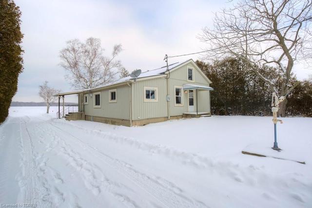 335 1st Concession Road, House detached with 3 bedrooms, 1 bathrooms and 8 parking in Norfolk County ON | Image 5