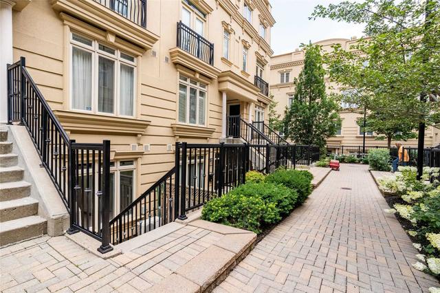 th 10 - 68 Carr St, Townhouse with 0 bedrooms, 1 bathrooms and 0 parking in Toronto ON | Image 1