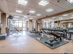 1002 - 4080 Living Arts Dr, Condo with 2 bedrooms, 2 bathrooms and 1 parking in Mississauga ON | Image 4