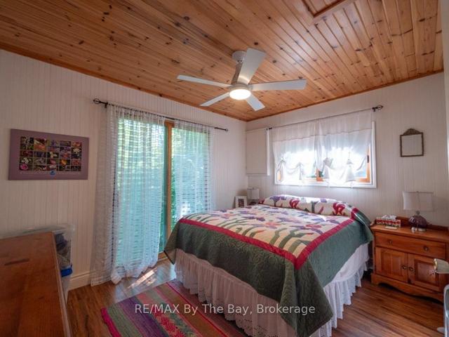 23212 Georgian Bay Shore, House detached with 3 bedrooms, 2 bathrooms and 0 parking in Georgian Bay ON | Image 25