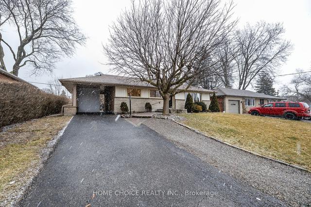 743 Law St, House detached with 3 bedrooms, 2 bathrooms and 4 parking in Oshawa ON | Image 23