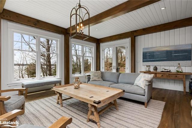 1655 Muskoka Road 118 W, House detached with 5 bedrooms, 4 bathrooms and 18 parking in Muskoka Lakes ON | Image 4