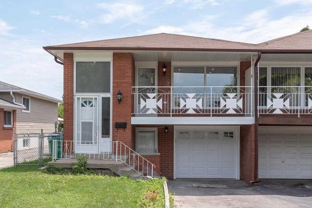 main - 626 Green Meadow Cres, House semidetached with 3 bedrooms, 1 bathrooms and 2 parking in Mississauga ON | Image 1