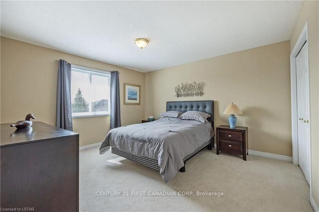 1184 Thornley Ave, House detached with 4 bedrooms, 4 bathrooms and 6 parking in London ON | Image 18