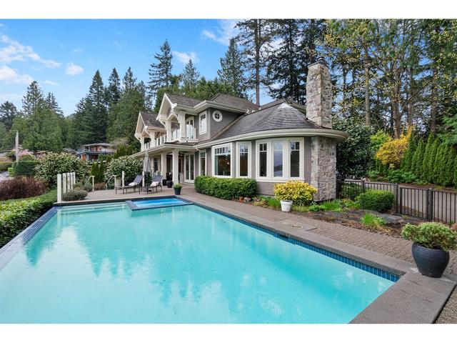 6105 Gleneagles Drive, House detached with 5 bedrooms, 6 bathrooms and null parking in West Vancouver BC | Image 3