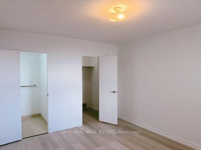 810 - 260 Seneca Hill Dr, Condo with 3 bedrooms, 2 bathrooms and 1 parking in Toronto ON | Image 16