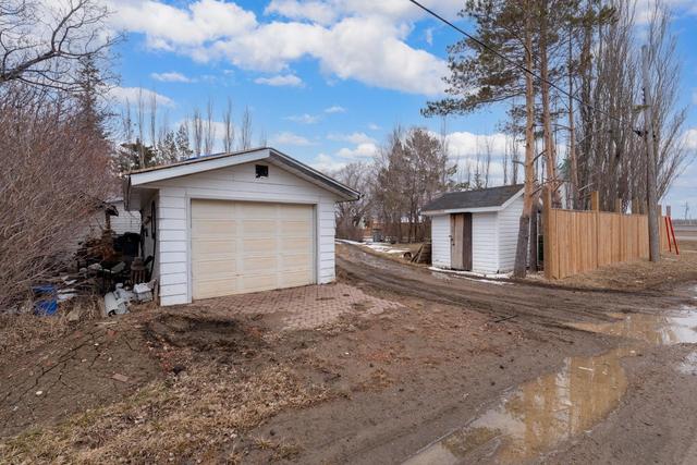 108 2 Street W, House detached with 2 bedrooms, 1 bathrooms and 5 parking in Lashburn SK | Image 2