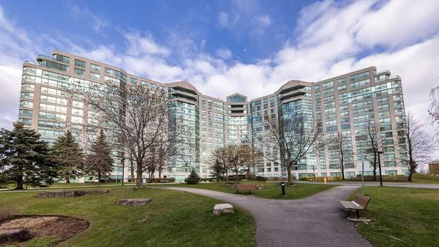 lph09 - 7825 Bayview Ave, Condo with 2 bedrooms, 3 bathrooms and 2 parking in Markham ON | Image 1