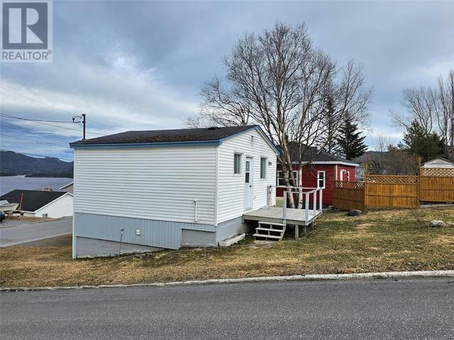 40 Washington Street, House detached with 1 bedrooms, 1 bathrooms and null parking in Corner Brook NL | Image 10