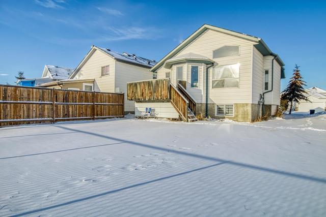 19 San Diego Place Ne, House detached with 3 bedrooms, 2 bathrooms and 4 parking in Calgary AB | Image 32