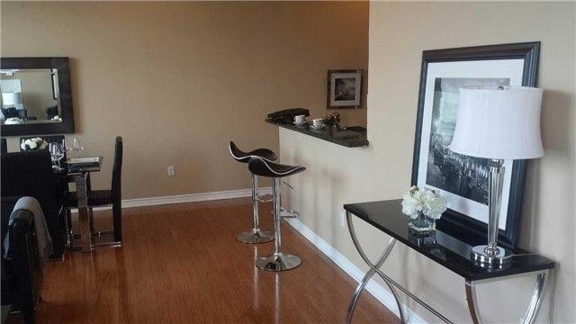 uph02 - 7 Lorraine Dr, Condo with 3 bedrooms, 2 bathrooms and 1 parking in Toronto ON | Image 4
