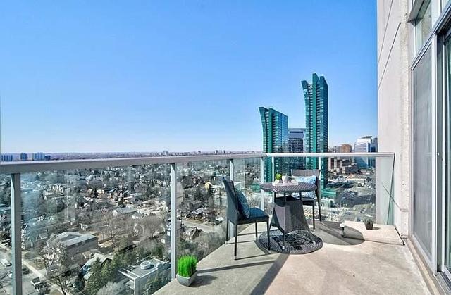 Uph02 - 1 Avondale Ave, Condo with 2 bedrooms, 2 bathrooms and 1 parking in Toronto ON | Image 17