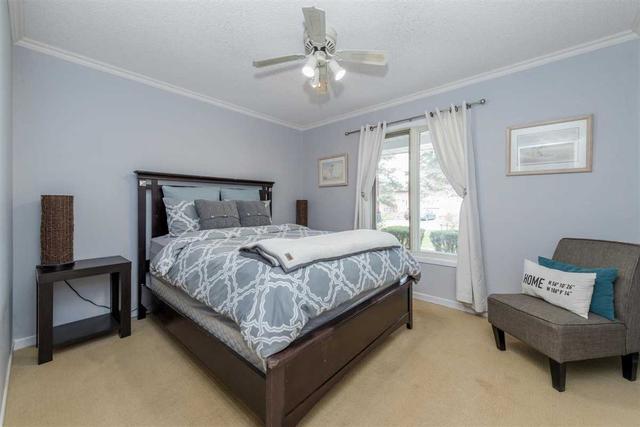8 Azores Pl, House detached with 2 bedrooms, 2 bathrooms and 7 parking in Wasaga Beach ON | Image 8