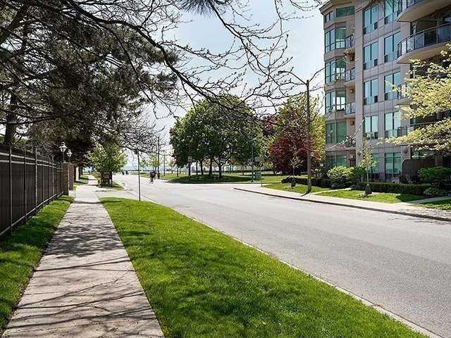 905 - 88 Palace Pier Crt, Condo with 2 bedrooms, 2 bathrooms and 1 parking in Toronto ON | Image 12