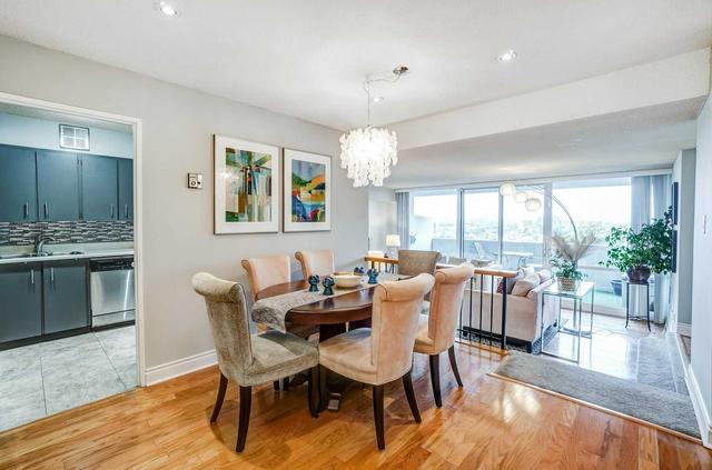 2010 - 260 Scarlett Rd, Condo with 3 bedrooms, 2 bathrooms and 1 parking in Toronto ON | Image 40