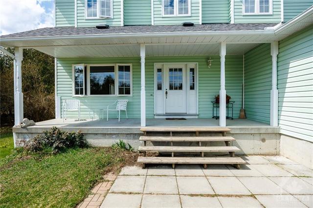 2508 Sixth Line, House detached with 4 bedrooms, 3 bathrooms and 10 parking in Beckwith ON | Image 3