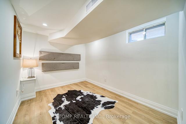 50 Regent St, House detached with 3 bedrooms, 3 bathrooms and 4 parking in Toronto ON | Image 17