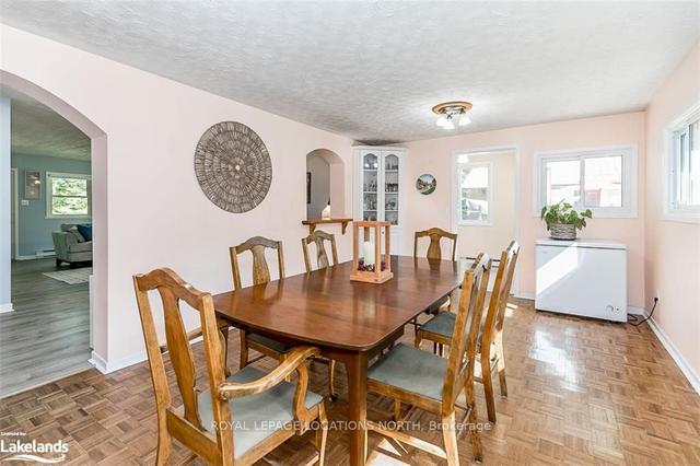 229 Bruce 23 Rd, House detached with 3 bedrooms, 2 bathrooms and 21 parking in Kincardine ON | Image 3