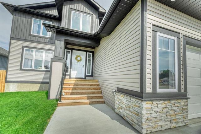 19 Vireo Avenue, House detached with 3 bedrooms, 2 bathrooms and 2 parking in Olds AB | Image 3