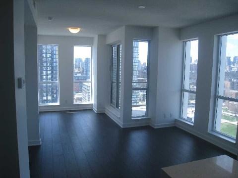 1609 - 170 Sumach St, Condo with 2 bedrooms, 2 bathrooms and 1 parking in Toronto ON | Image 1