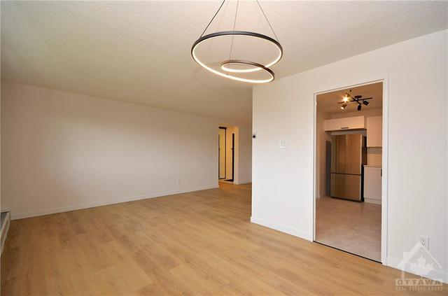 114 - 1505 Baseline Road, Condo with 2 bedrooms, 1 bathrooms and 1 parking in Ottawa ON | Image 9