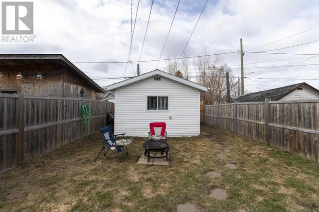 236 Pruden St, House detached with 2 bedrooms, 1 bathrooms and null parking in Thunder Bay ON | Image 28