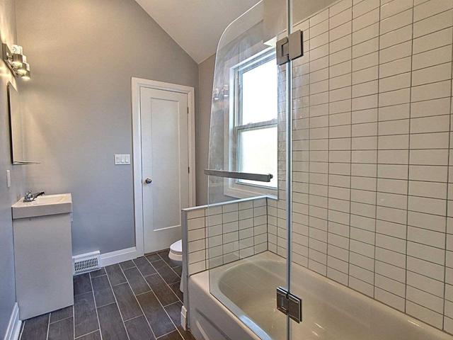 63 Jasper Ave, House detached with 1 bedrooms, 2 bathrooms and 5 parking in Toronto ON | Image 4