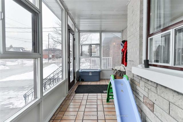 109 Bowie Ave, House detached with 2 bedrooms, 2 bathrooms and 1 parking in Toronto ON | Image 20