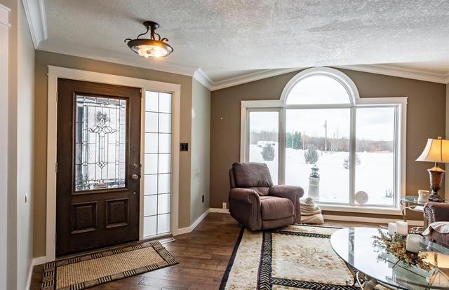 2816 111 Street, House detached with 4 bedrooms, 2 bathrooms and 10 parking in Grande Prairie County No. 1 AB | Image 5