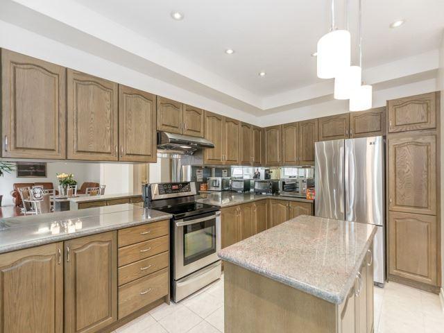 8 Timmins St, House detached with 4 bedrooms, 4 bathrooms and 4 parking in Brampton ON | Image 9
