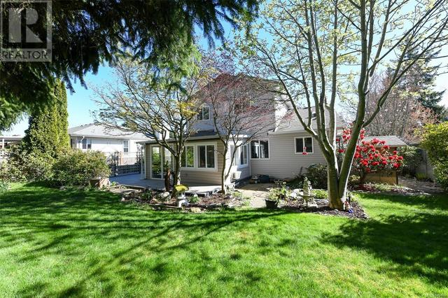 714 Woodland Dr, House detached with 3 bedrooms, 3 bathrooms and 2 parking in Comox BC | Image 50