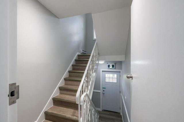 Unit 1 - 2A Fort Rouille St, House detached with 1 bedrooms, 1 bathrooms and 1 parking in Toronto ON | Image 8