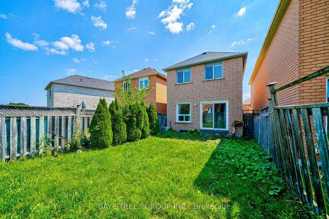73 Mindy Cres, House attached with 3 bedrooms, 2 bathrooms and 5 parking in Markham ON | Image 26