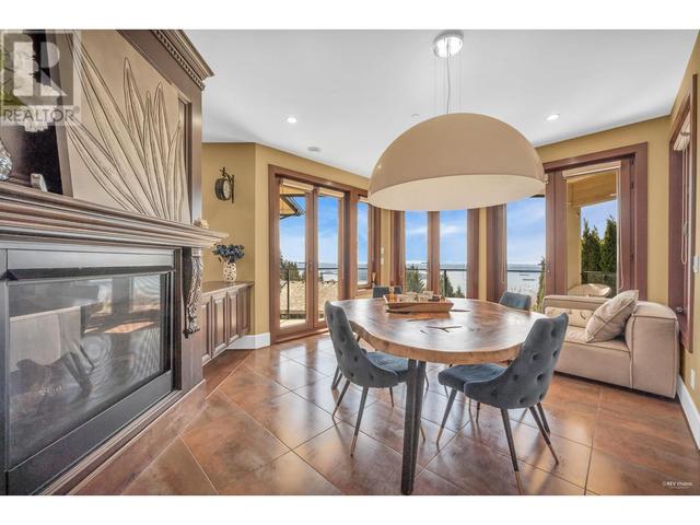2336 Kadlec Court, House detached with 7 bedrooms, 7 bathrooms and 4 parking in West Vancouver BC | Image 16