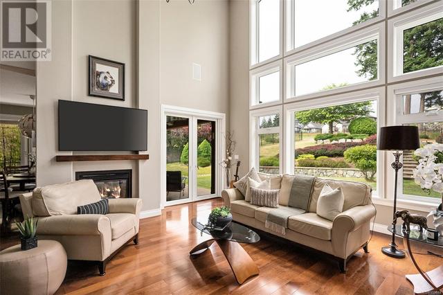 2024 Troon Crt, House detached with 4 bedrooms, 4 bathrooms and 3 parking in Langford BC | Image 7