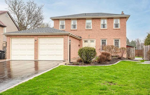 46 Nantucket Cres, House detached with 4 bedrooms, 3 bathrooms and 8 parking in Brampton ON | Image 1