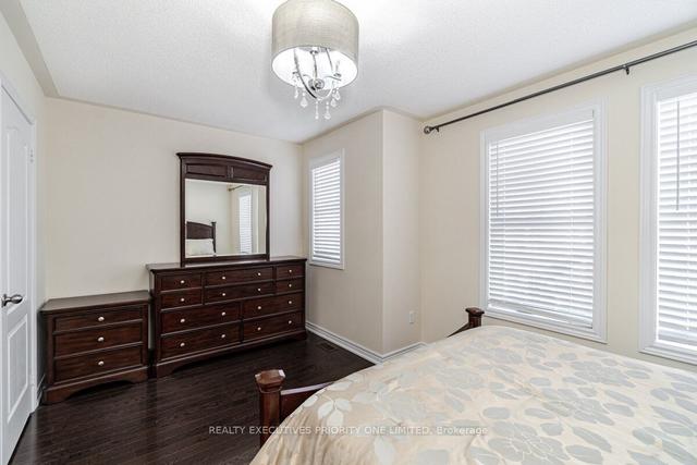 17 - 10 Porter Ave W, House attached with 3 bedrooms, 3 bathrooms and 2 parking in Vaughan ON | Image 14