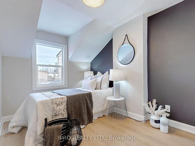 291 Harvie Ave, House semidetached with 2 bedrooms, 2 bathrooms and 2 parking in Toronto ON | Image 10