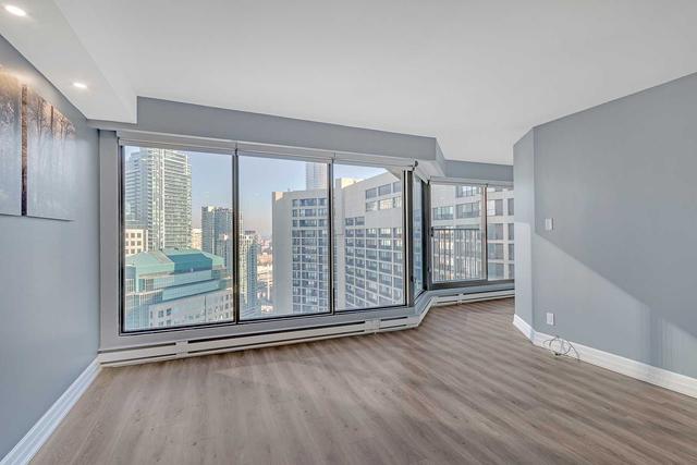 3307 - 65 Harbour Sq, Condo with 1 bedrooms, 1 bathrooms and 1 parking in Toronto ON | Image 23