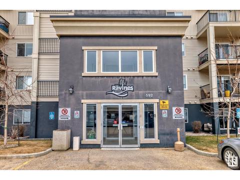 425 - 592 Hooke Rd Nw, Condo with 2 bedrooms, 2 bathrooms and 2 parking in Edmonton AB | Card Image