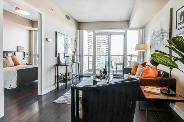 3905 - 2200 Lake Shore Blvd W, Condo with 1 bedrooms, 1 bathrooms and 1 parking in Toronto ON | Image 1