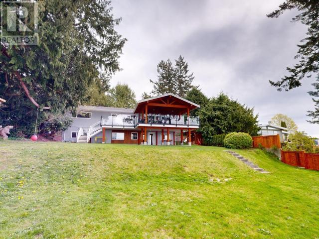 8535 Fern Road, House detached with 4 bedrooms, 3 bathrooms and null parking in Powell River B BC | Image 36